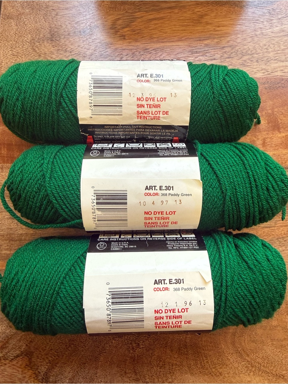 Red Heart ♥️ Super Saver Yarn - Paddy Green - Picture 2 of 3